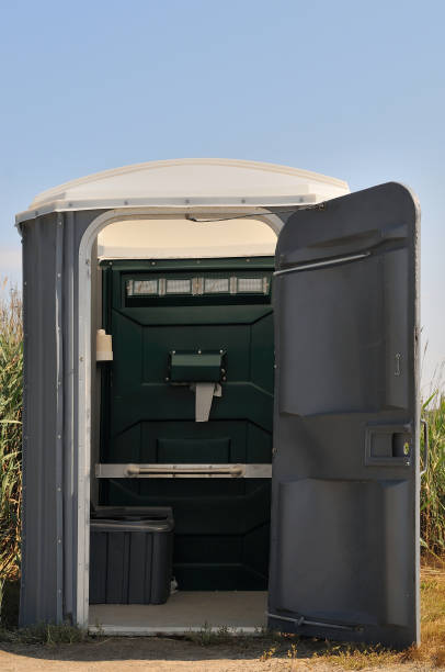 Best Portable toilet rental cost  in Nelsonville, OH
